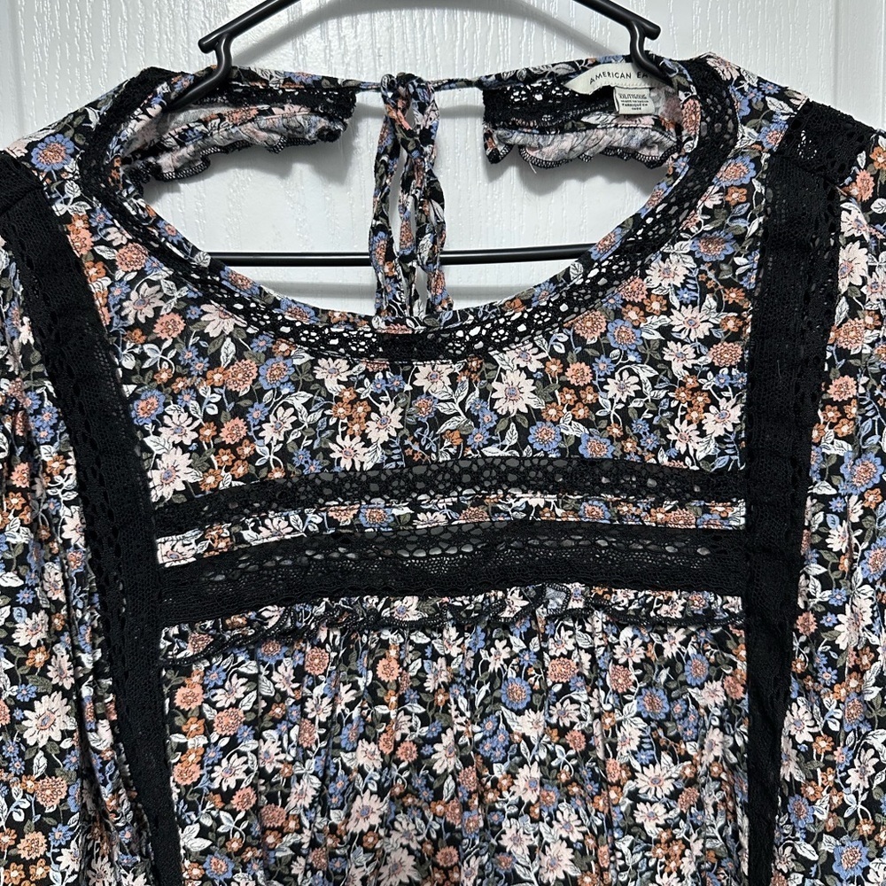 American Eagle Keyhole Back Blouse - Picture 3 of 5